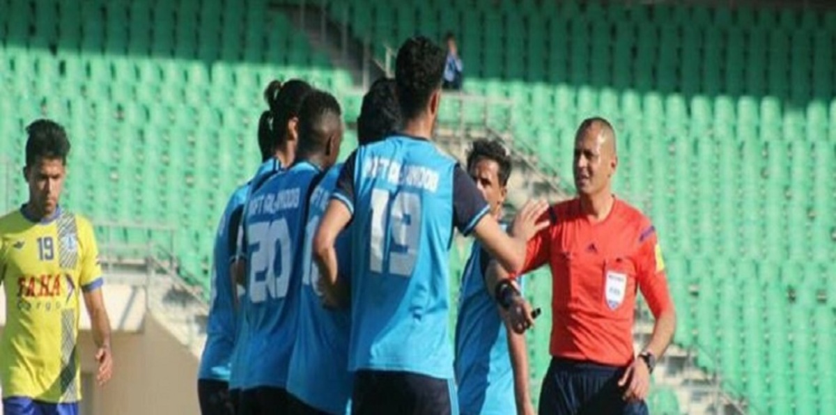 موقف غريب في مباراة نفط الجنوب وميسان بالدوري العراقي (صور)