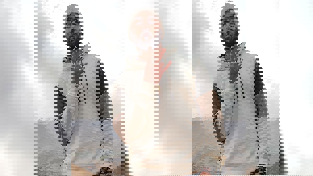 إيران تعتقل مغني الراب توماج صالحي بسبب "دعمه" للمحتجين