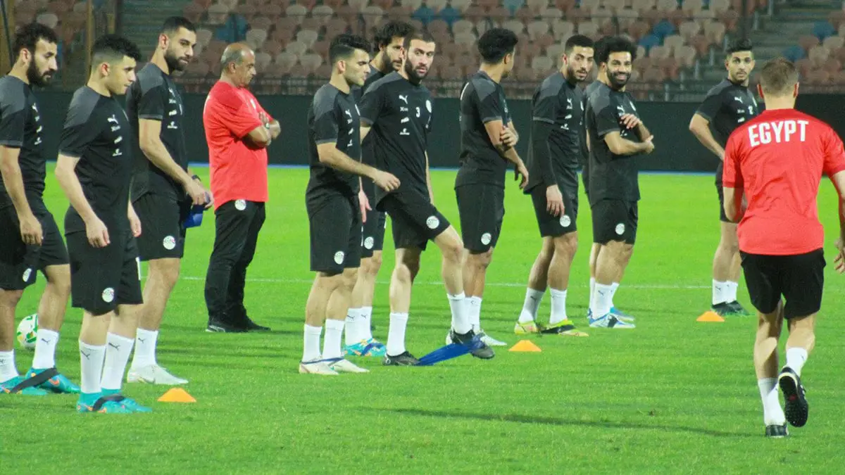 منتخب مصر يعلن إصابة أحمد فتوح بكورونا.. ويكشف موقف النني من مواجهة غينيا