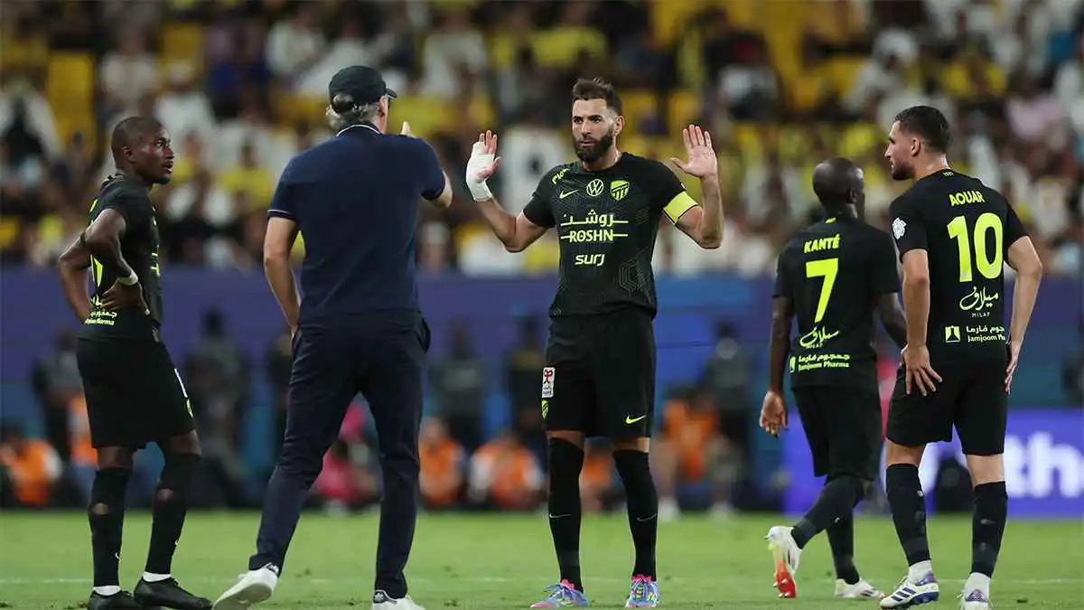 رد رسمي من الاتحاد السعودي حول تدخل كريم بنزيما في إقالة بلان