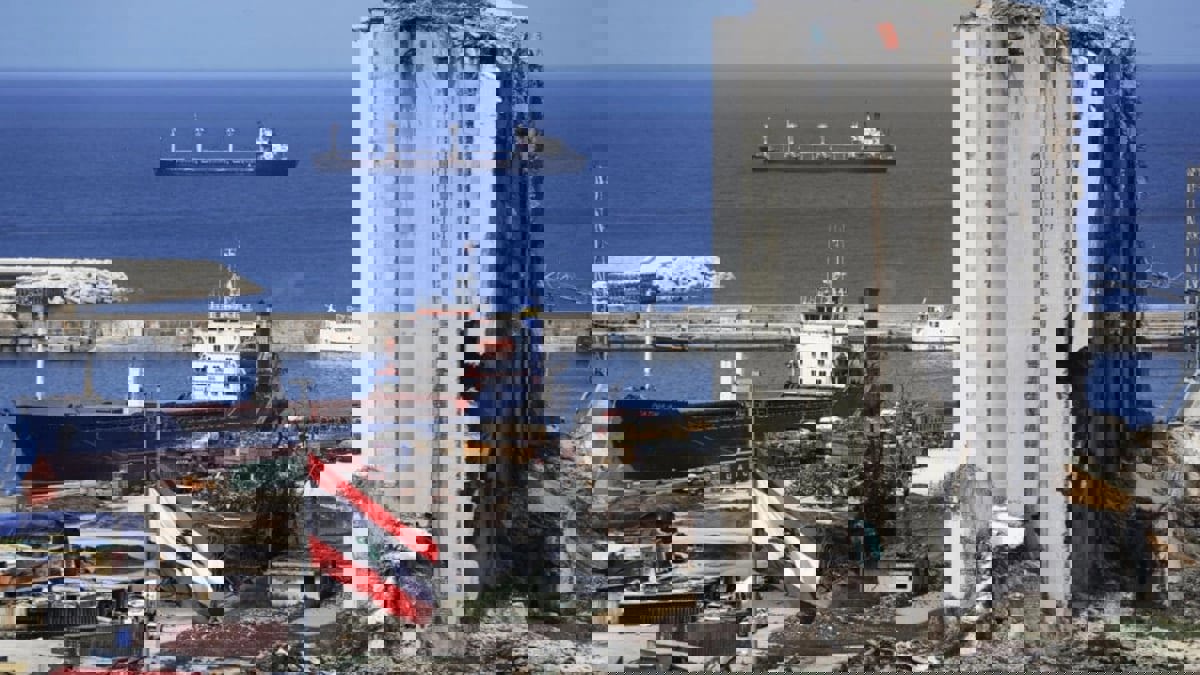 طارق بيطار.. محقق عدلي يتحدى بجرأة الضغوط السياسية والقضائية في لبنان