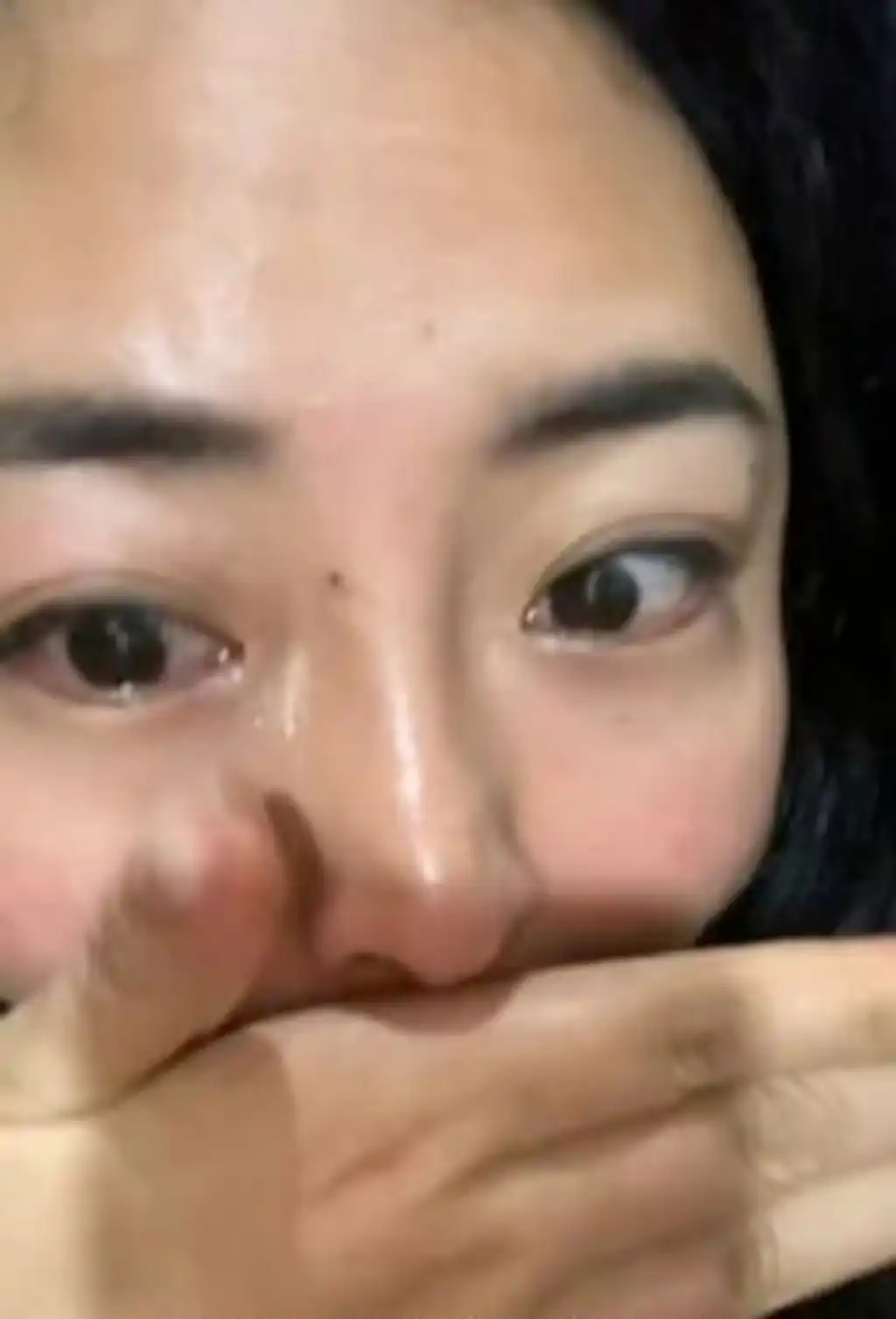 الموظفة الصينية