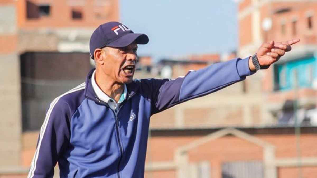 خلال إدارته للمباراة.. وفاة مدرب مصري بأزمة قلبية