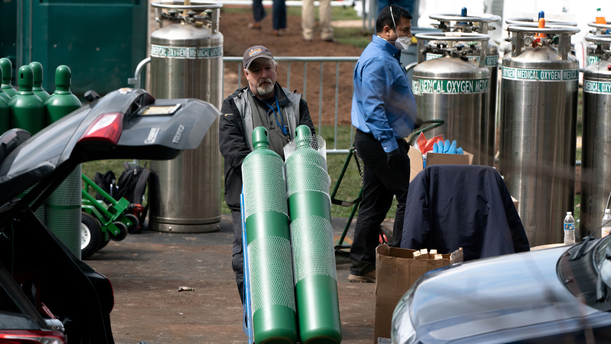 كورونا يقضي على المخزون الأمريكي من الإمدادات الطبية