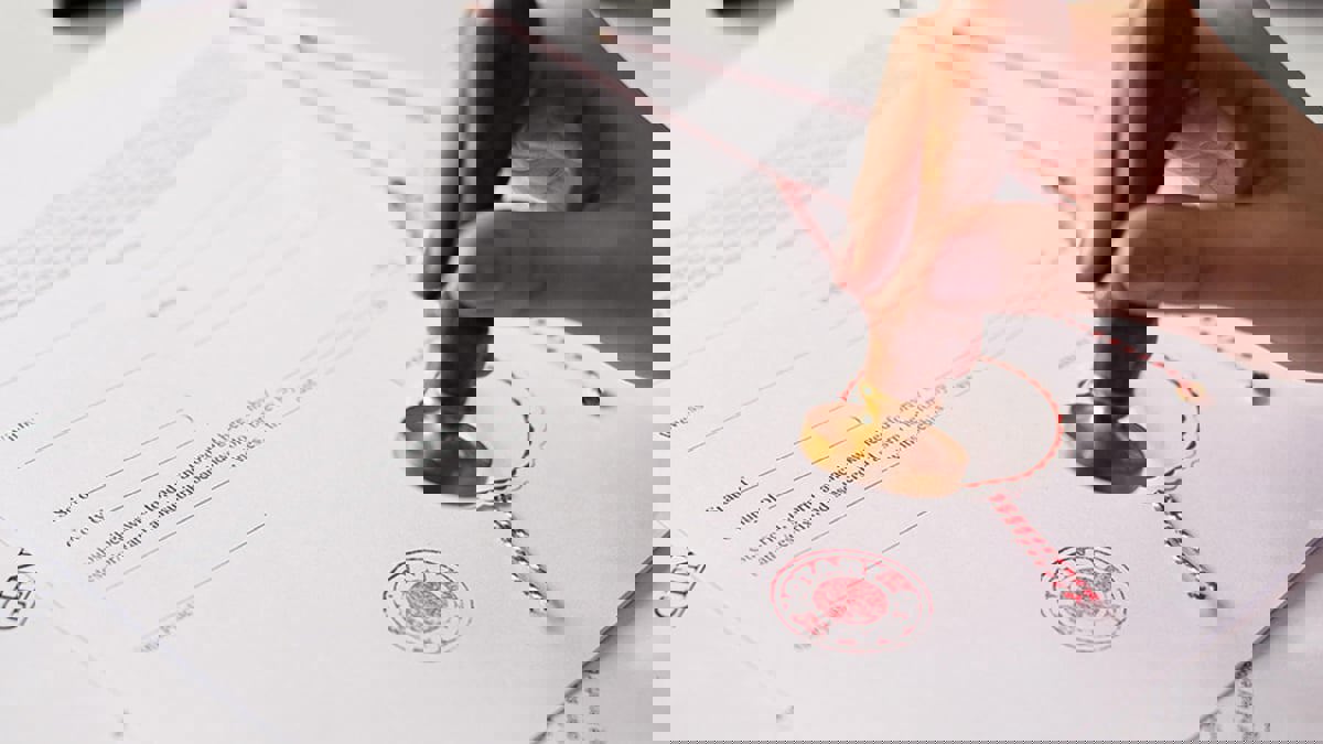 تونسيون يطلقون حملة لكشف الشهادات الجامعية المزورة