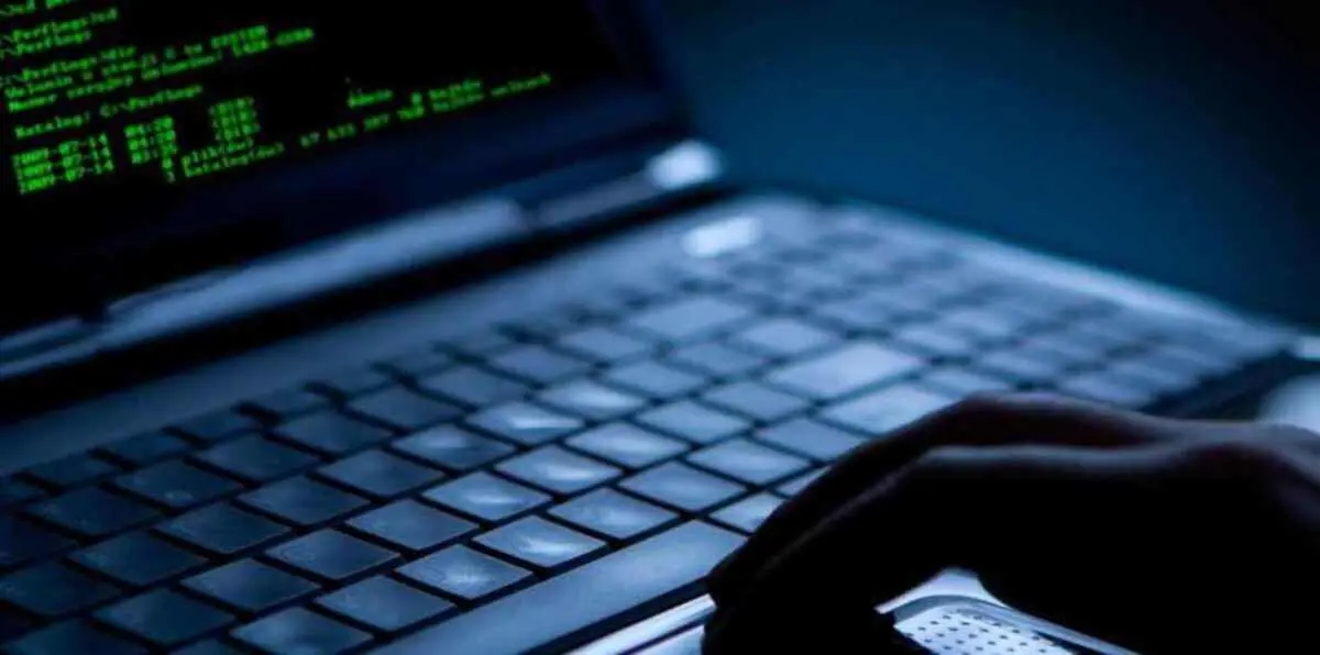 أمريكا وبريطانيا تتهمان متسللين تدعمهم روسيا بشن حملة تجسس إلكتروني عالمية