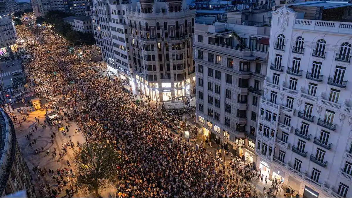 للضغط على مازون.. العاصفة "دانا" تفجر تظاهرات الغضب في فالنسيا (فيديو)