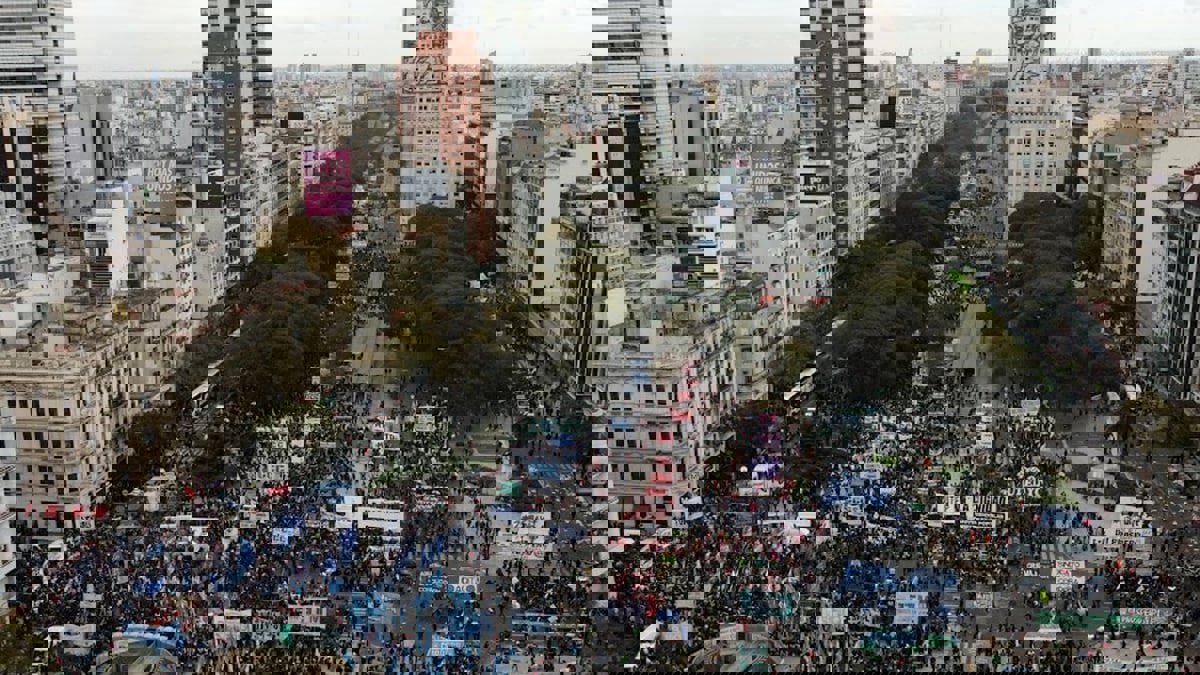 احتجاجات ضد غلاء المعيشة تصيب عاصمة الأرجنتين بالشلل