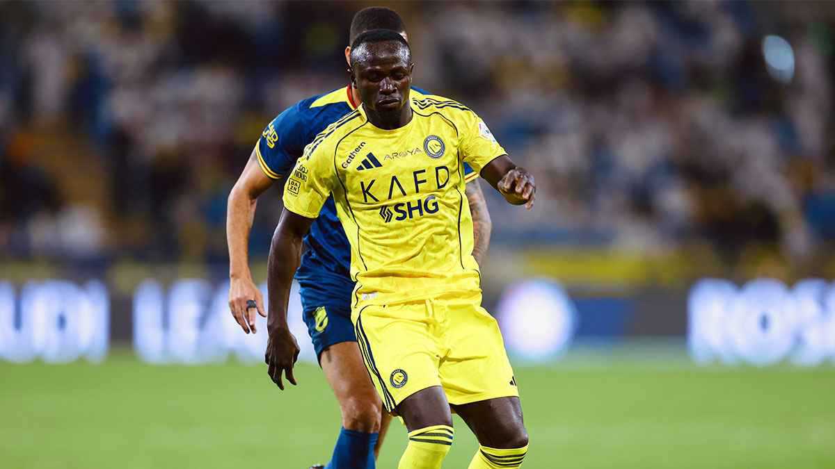 سبب استبعاد ساديو ماني من قائمة النصر بمعسكر أبوظبي