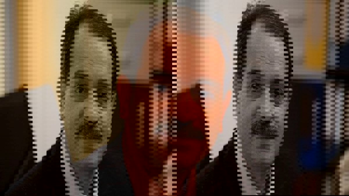 خروج زعيم حركة دينية محكوم بالإعدام من إيران إلى كندا‎