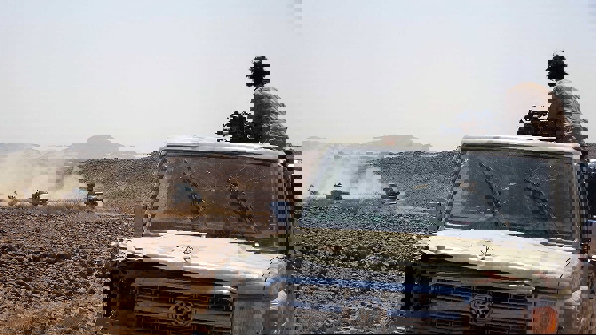 اندلاع معارك عنيفة بين الجيش اليمني وميليشيات الحوثي في تعز