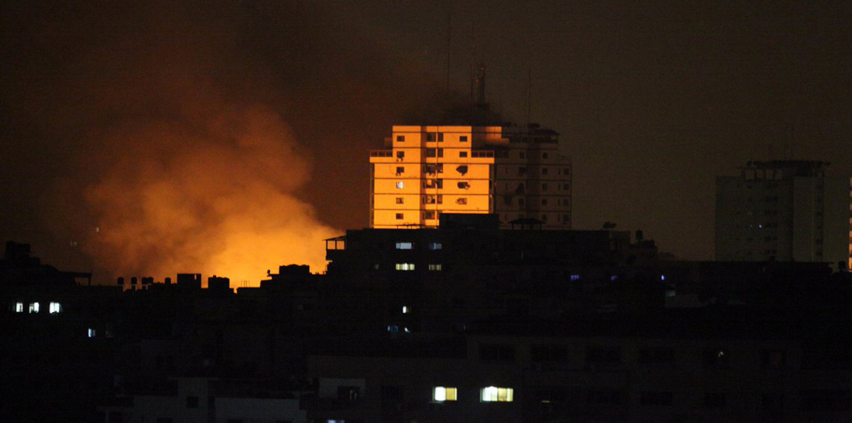 الطيران الإسرائيلي يشن غارات على قطاع غزة