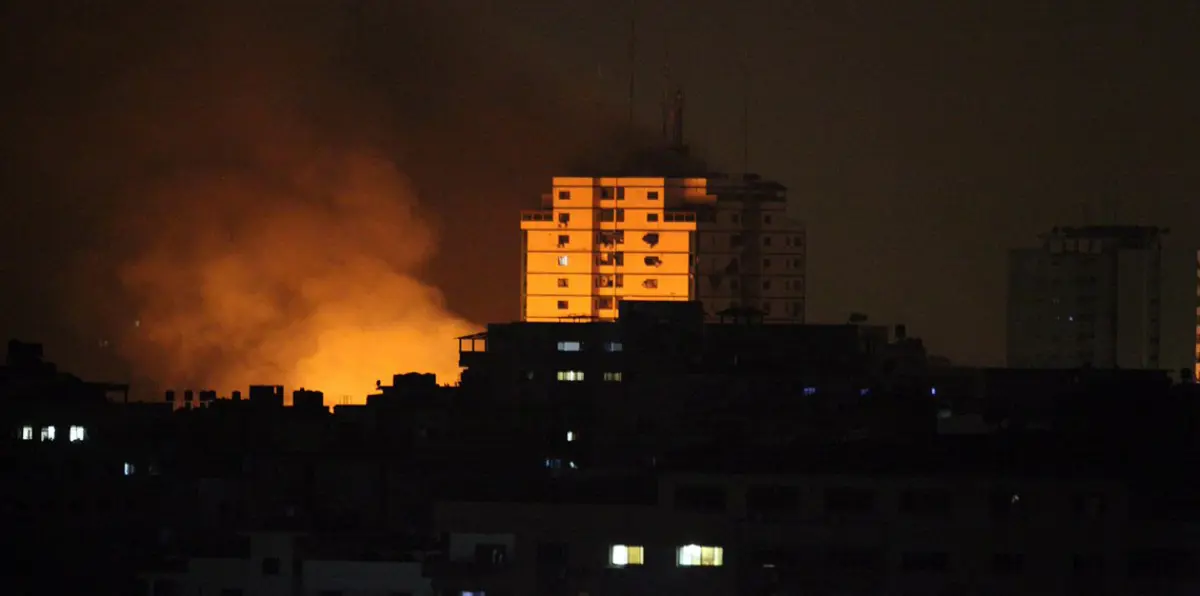 الطيران الإسرائيلي يشن غارات على قطاع غزة