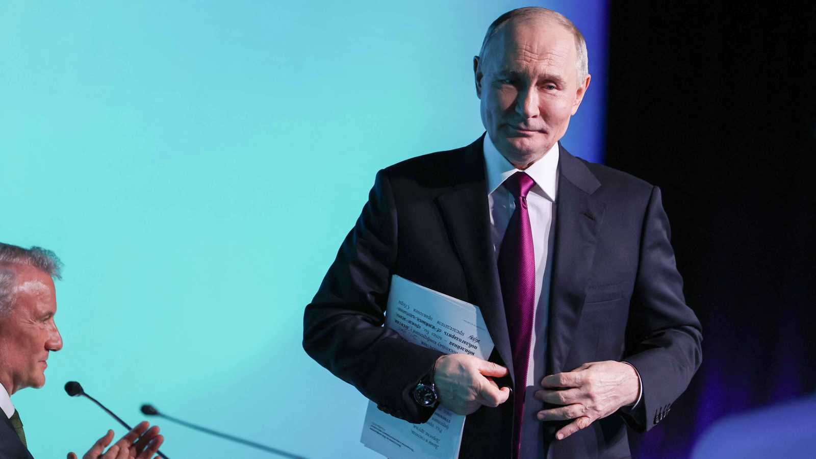 بوتين يصل قرغيزستان في زيارة رسمية