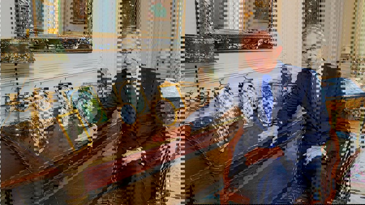 قطب الموضة الفرنسي برنارد أرنو يطيح بجيف بيزوس ليصبح أغنى رجل في العالم