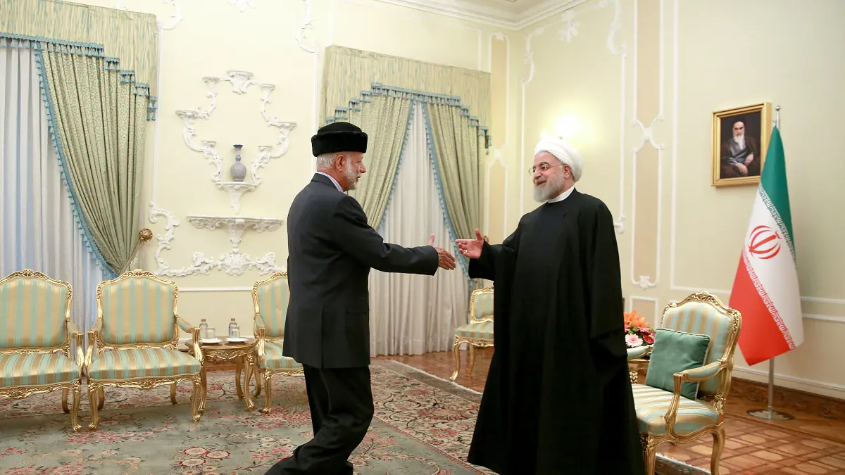 بن علوي من طهران: هناك "علامات واعدة" لحل الأزمة اليمنية