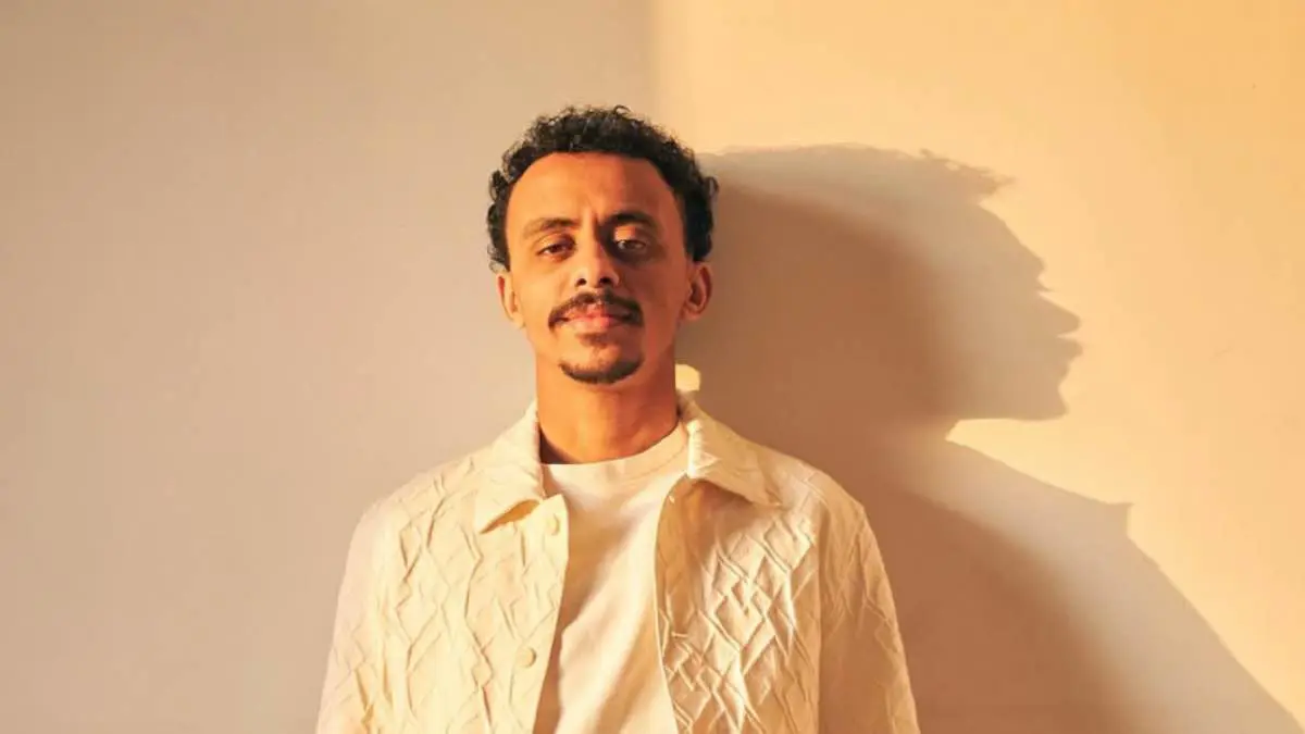 كزبرة يثير الجدل بفيديو ساخر.. ما علاقة محمد رمضان؟