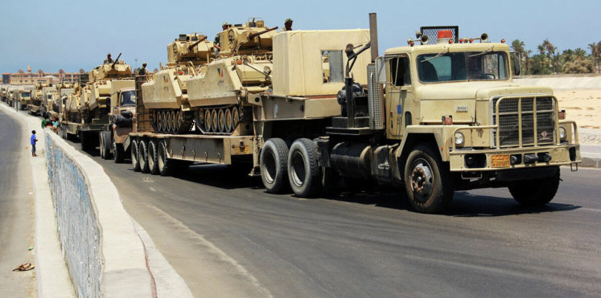 الجيش المصري يعتقل 12 عنصرًا من تنظيم أنصار بيت المقدس في سيناء (صور)