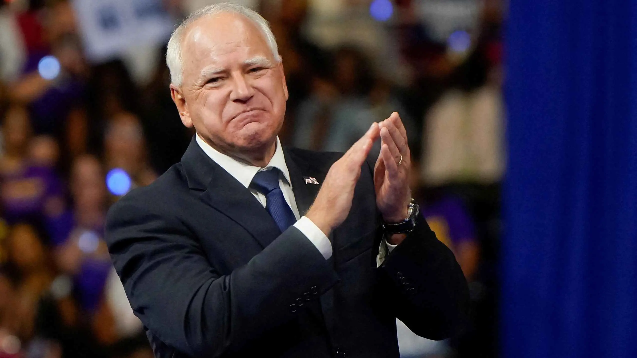 والز يوافق على مناظرة فانس مطلع أكتوبر