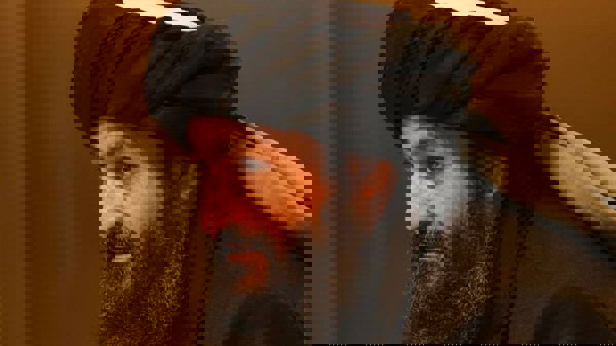 نائب رئيس الوزراء الأفغاني برادر ينفي إصابته في اشتباك مع فصيل منافس لطالبان