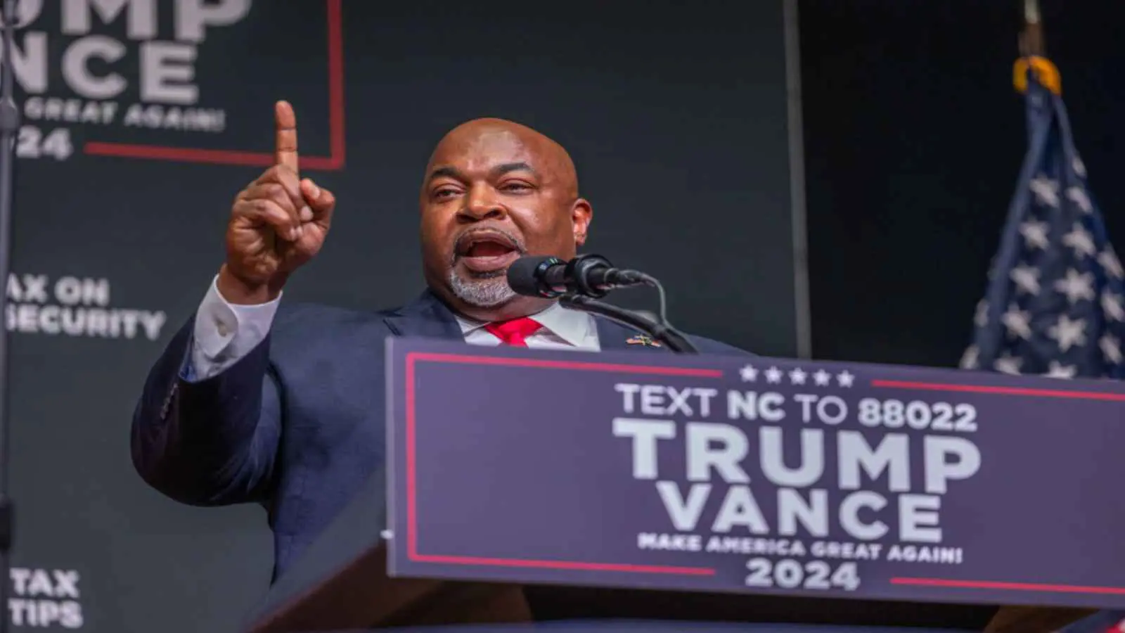 "النازي الأسود".. فضيحة جنسية تلاحق مرشحًا جمهوريًا لولاية أمريكية