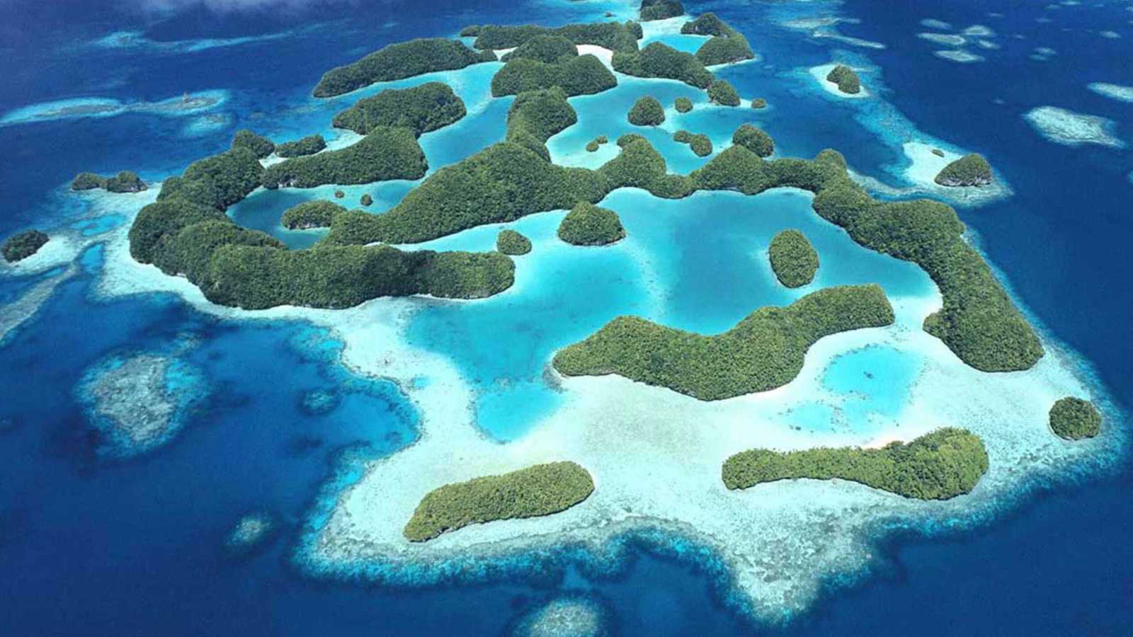 جزر ميكرونيزيا.. صراع نفوذ جديد بين واشنطن وبكين في المحيط الهادئ