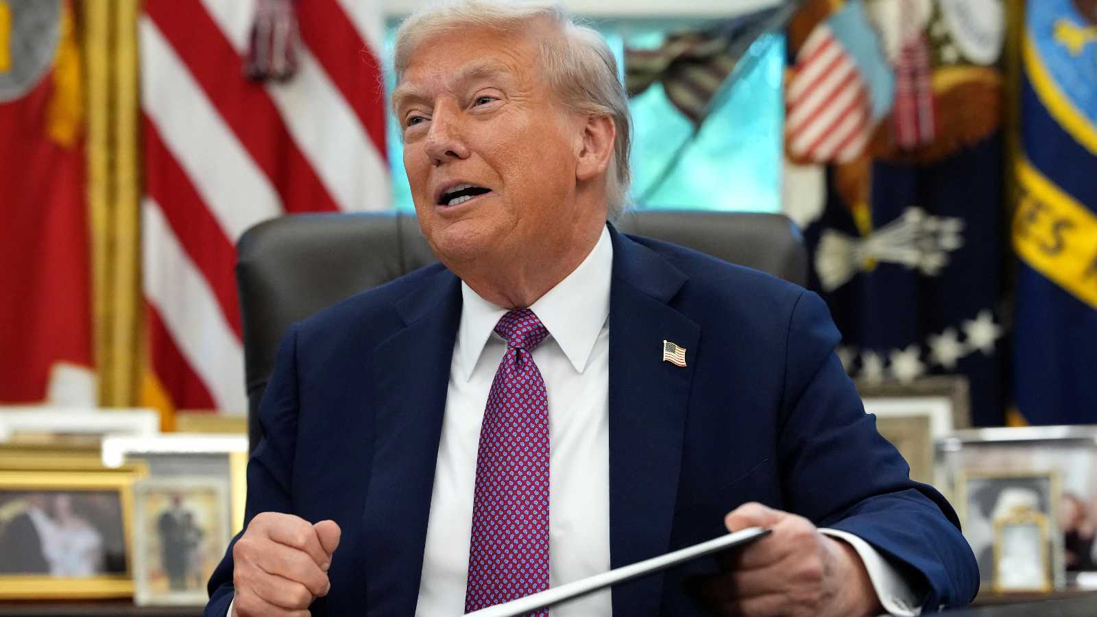 أبرزها اليورانيوم والذهب.. ترامب يعفي معادن حيوية من الرسوم