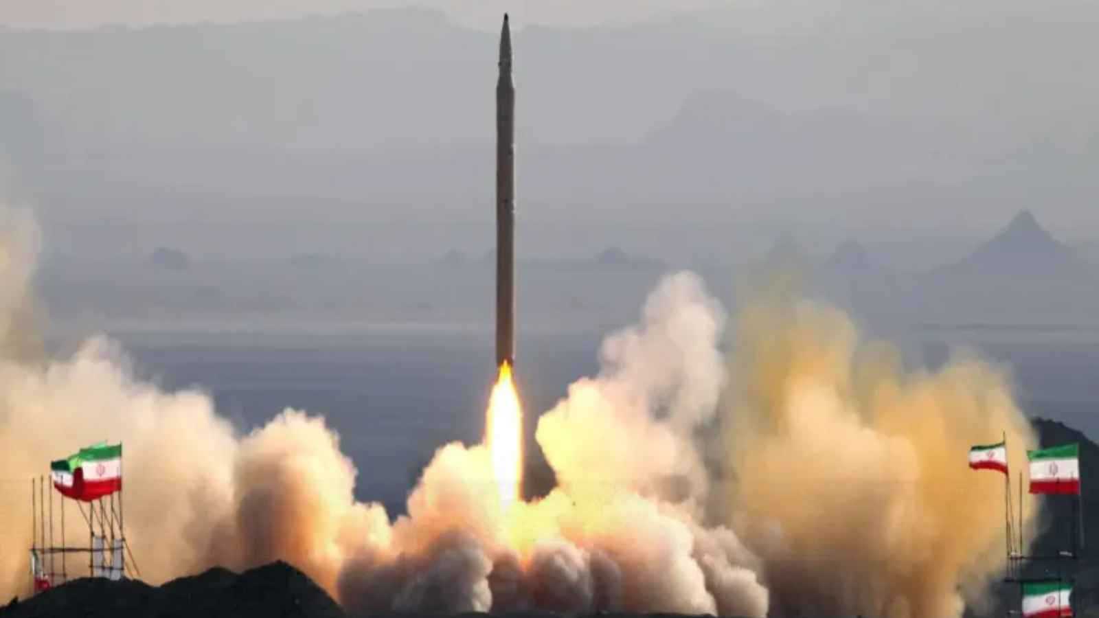 الحرس الثوري: تقييد مدى الصواريخ يتم فقط بتوجيهات خامنئي