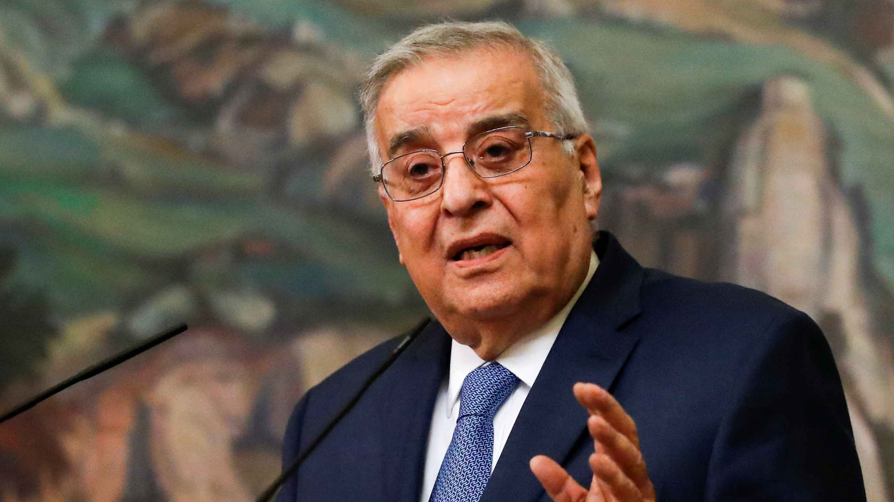 الحكومة اللبنانية: متمسكون بالقرار 1701 والمبادرة الأمريكية الفرنسية لوقف النار