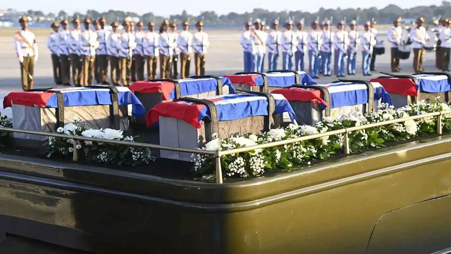 "أشلاء في صناديق معدنية".. هذا كل ما تبقى من حراس مادورو (فيديو إرم)