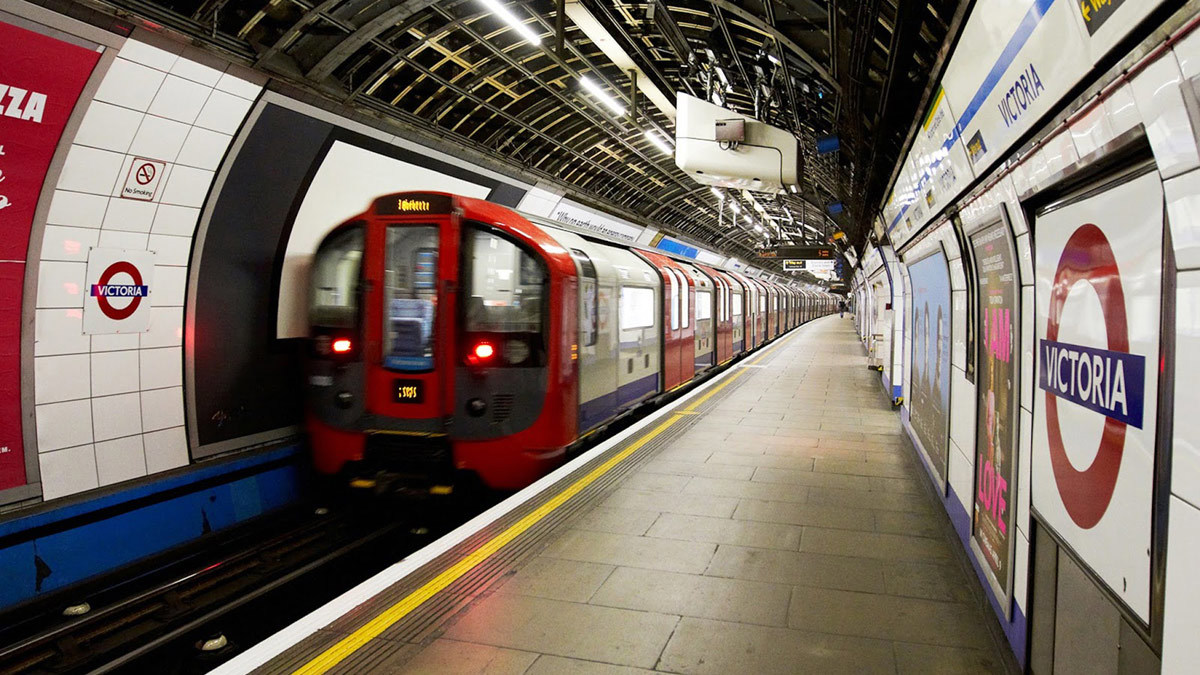 إغلاق 40 محطة مترو في لندن للحد من كورونا