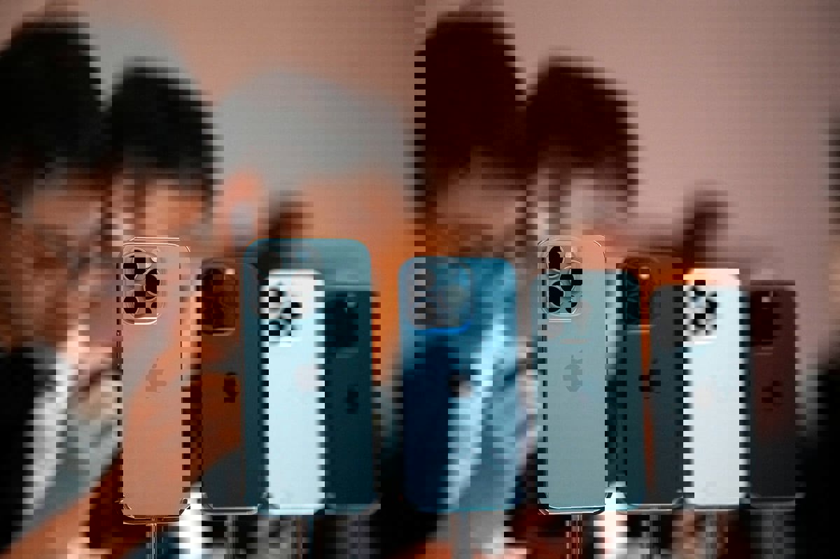 هل تخطط أبل لإصدار آيفون 17 نحيف في عام 2025؟