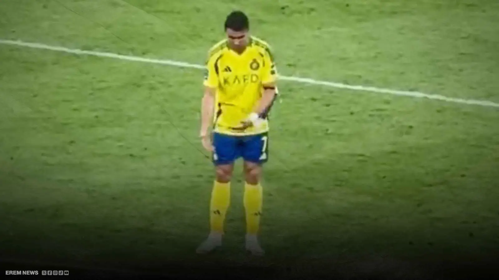 رونالدو يتحدث إلى نفسه