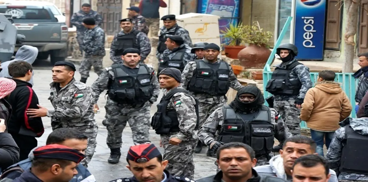 وزير الداخلية الأردني يرفض الكشف عن جنسية منفذي هجوم الكرك