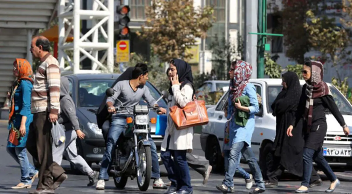 الصعوبات الاقتصادية تُفقد الإيرانيين الأمل بروحاني