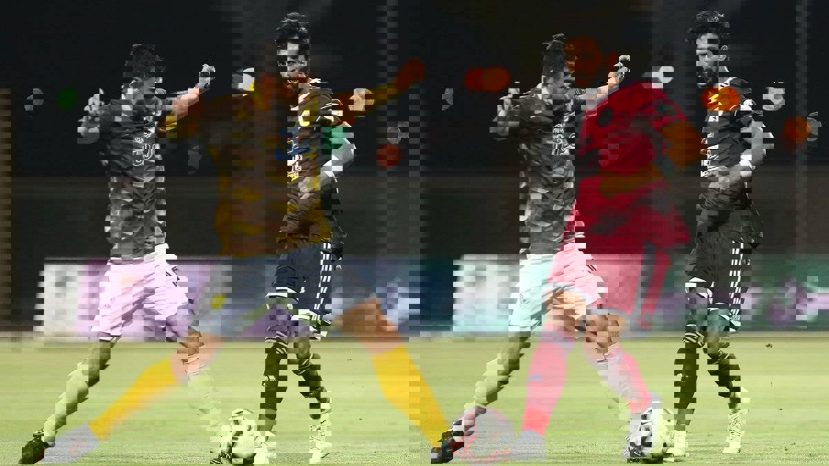 سييرا يطالب إدارة نادي الاتحاد السعودي بإعادة الكويتي فهد الأنصاري