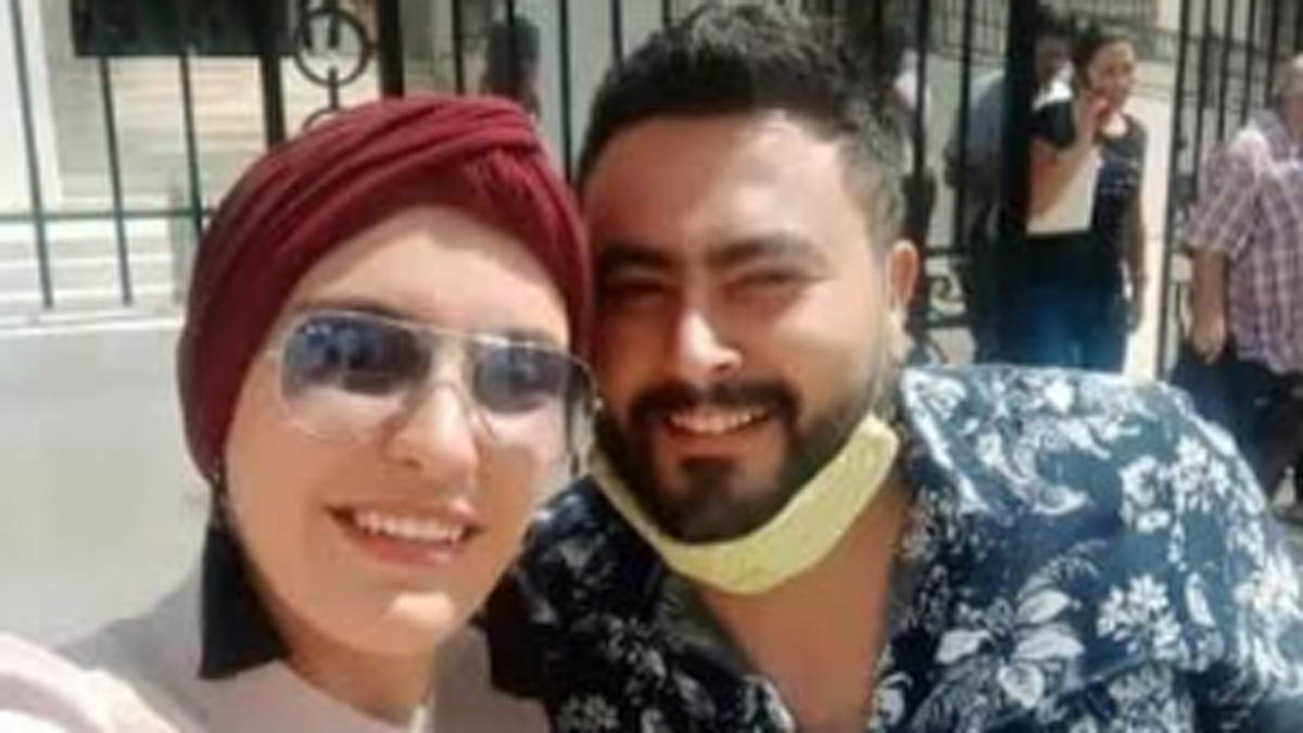 "سيلفي الطلاق" يثير الجدل في تونس