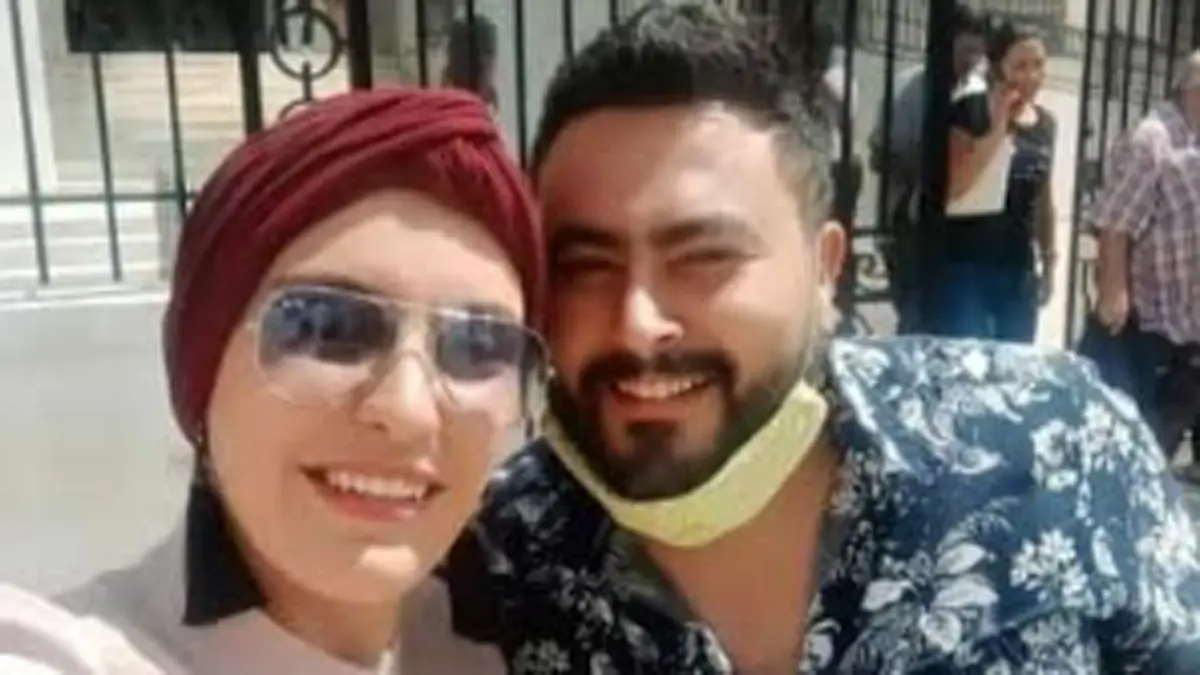 "سيلفي الطلاق" يثير الجدل في تونس