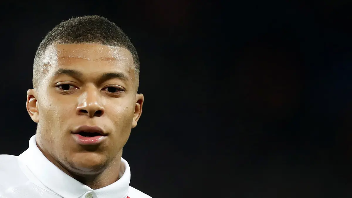 اشتعال السباق حول مبابي.. ليفربول يتحدى ريال مدريد ومدير باريس سان جيرمان يهاجم زيدان