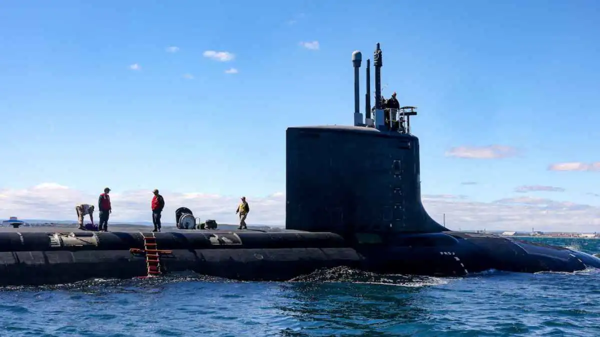 "وول ستريت جورنال": القاعدة الأسترالية بوليصة تأمين للبحرية الأمريكية ضد الصين