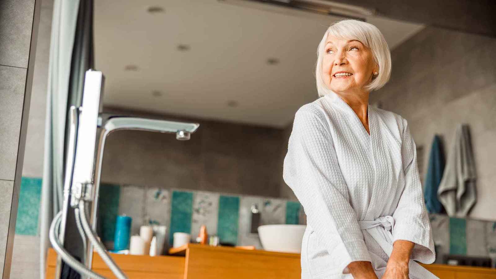 كم مرة يجب على كبار السن الاستحمام أسبوعيا؟