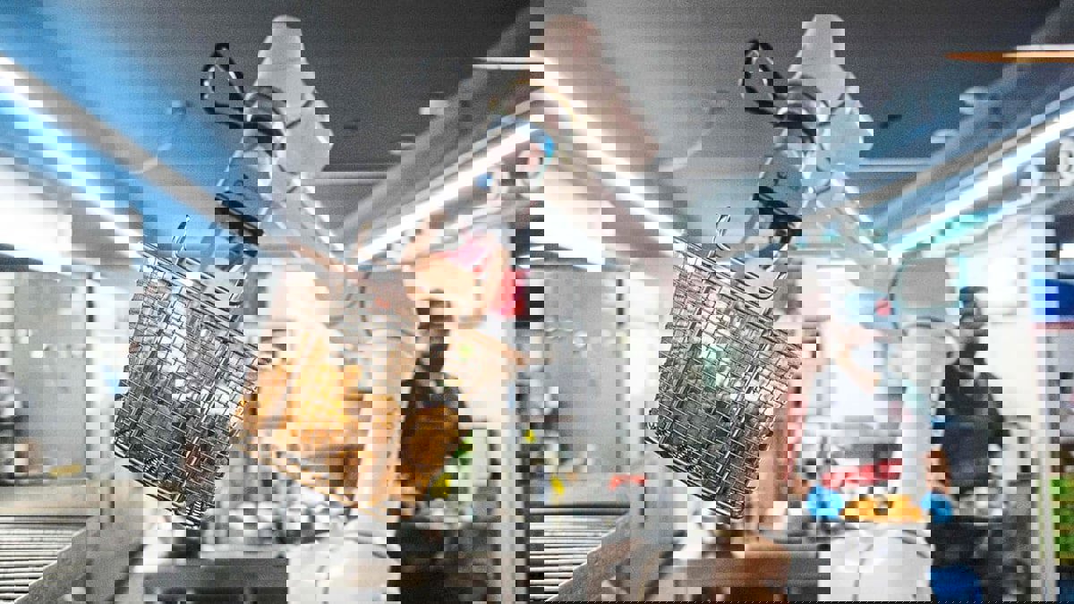 الروبوتات تحضر الدجاج المقلي في كوريا الجنوبية