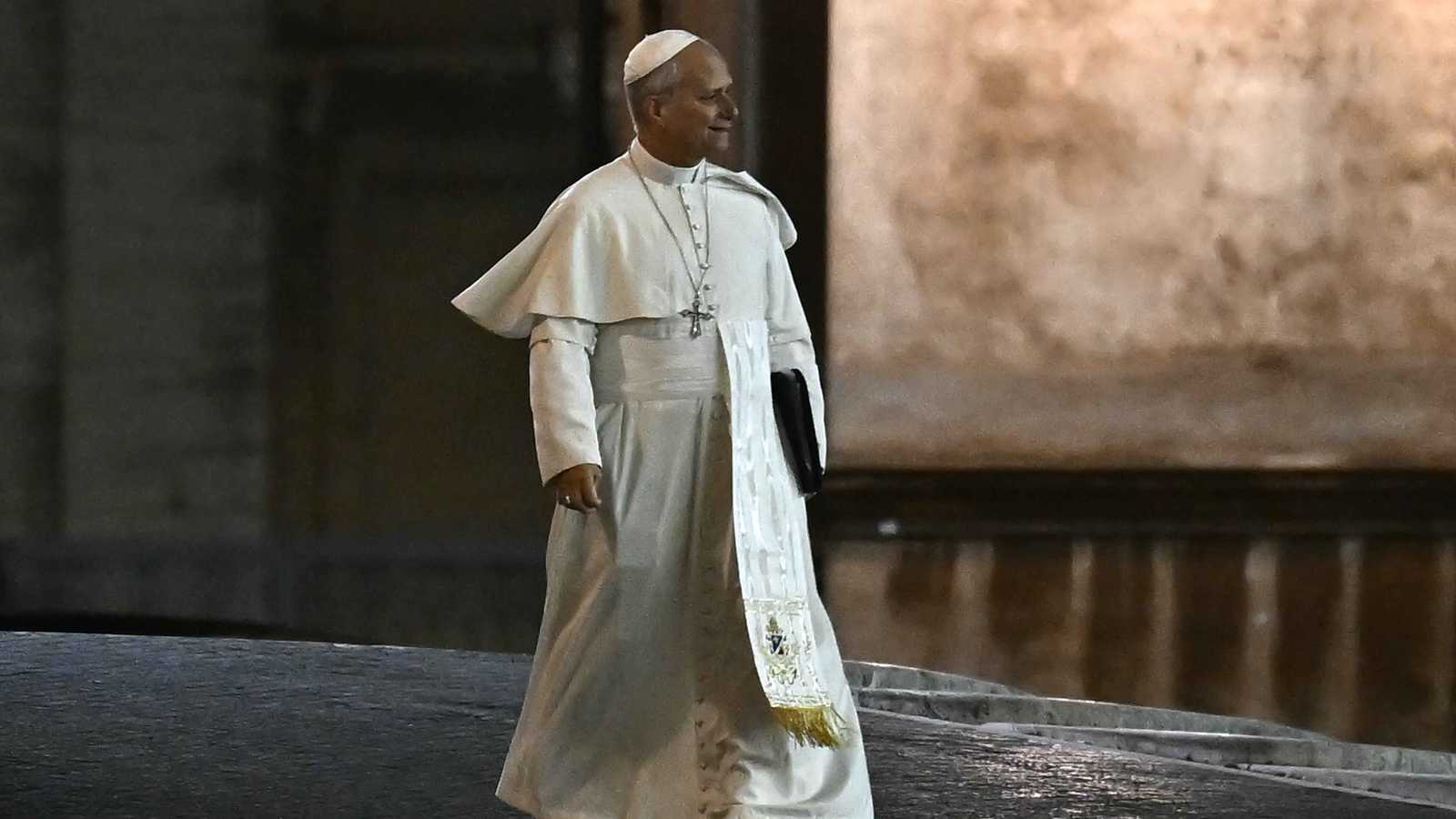 البابا ليو يلتقي بزعيمة المعارضة الفنزويلية في الفاتيكان