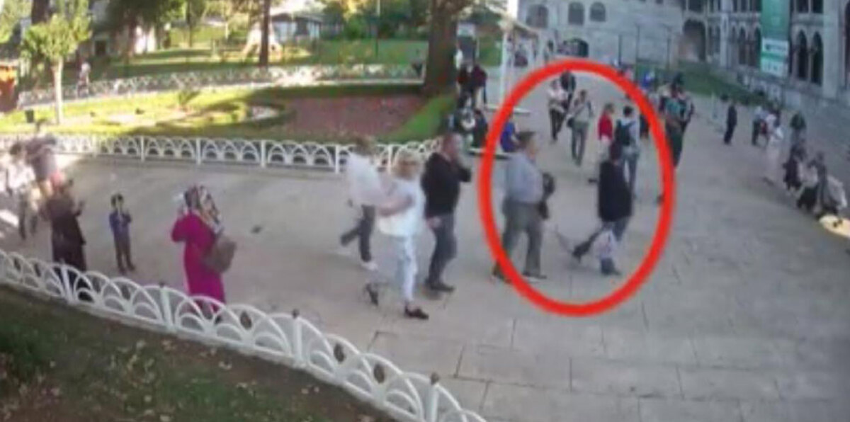 لحظة إخفاء ملابس خاشقجي 