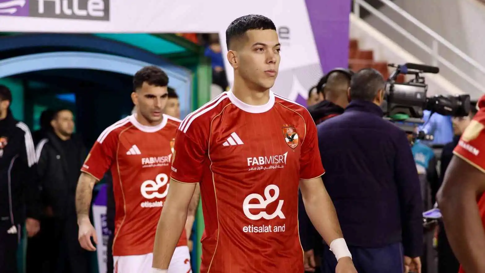 إمام عاشور يمزق شباك المقاولون ويقلد احتفال أسطورة منتخب مصر (فيديو)