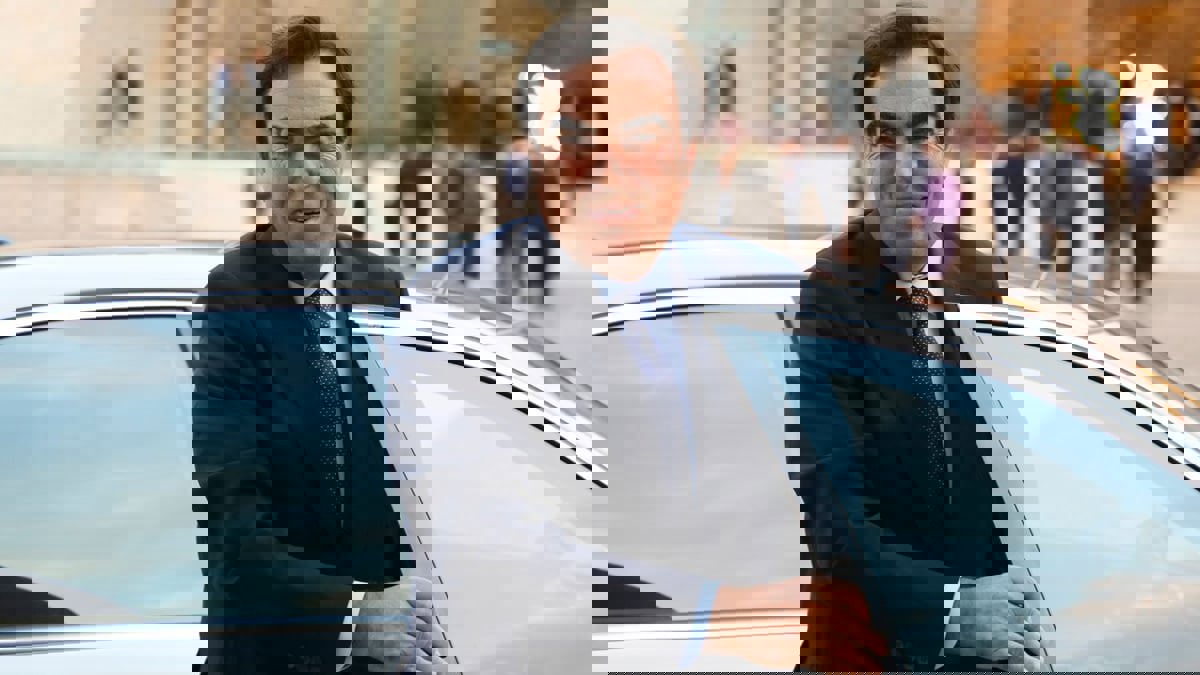 جورج قرداحي يؤكد عزمه تقديم استقالته اليوم