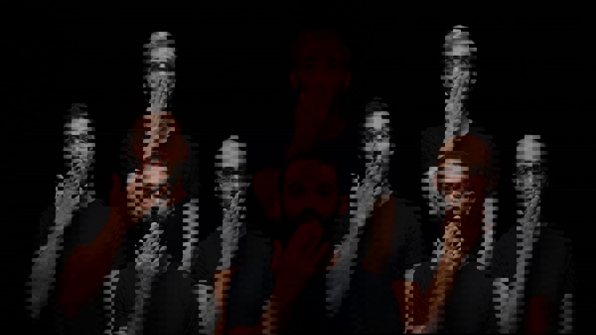 "بشتاقلك ساعات".. فيلم مصري يثير ضجة كبيرة لتناوله المثلية