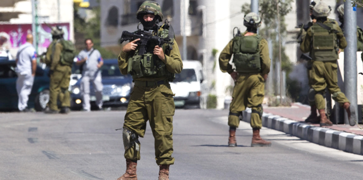الشاباك يعتقل خلية إرهابية تضم جنديًا بالجيش الإسرائيلي