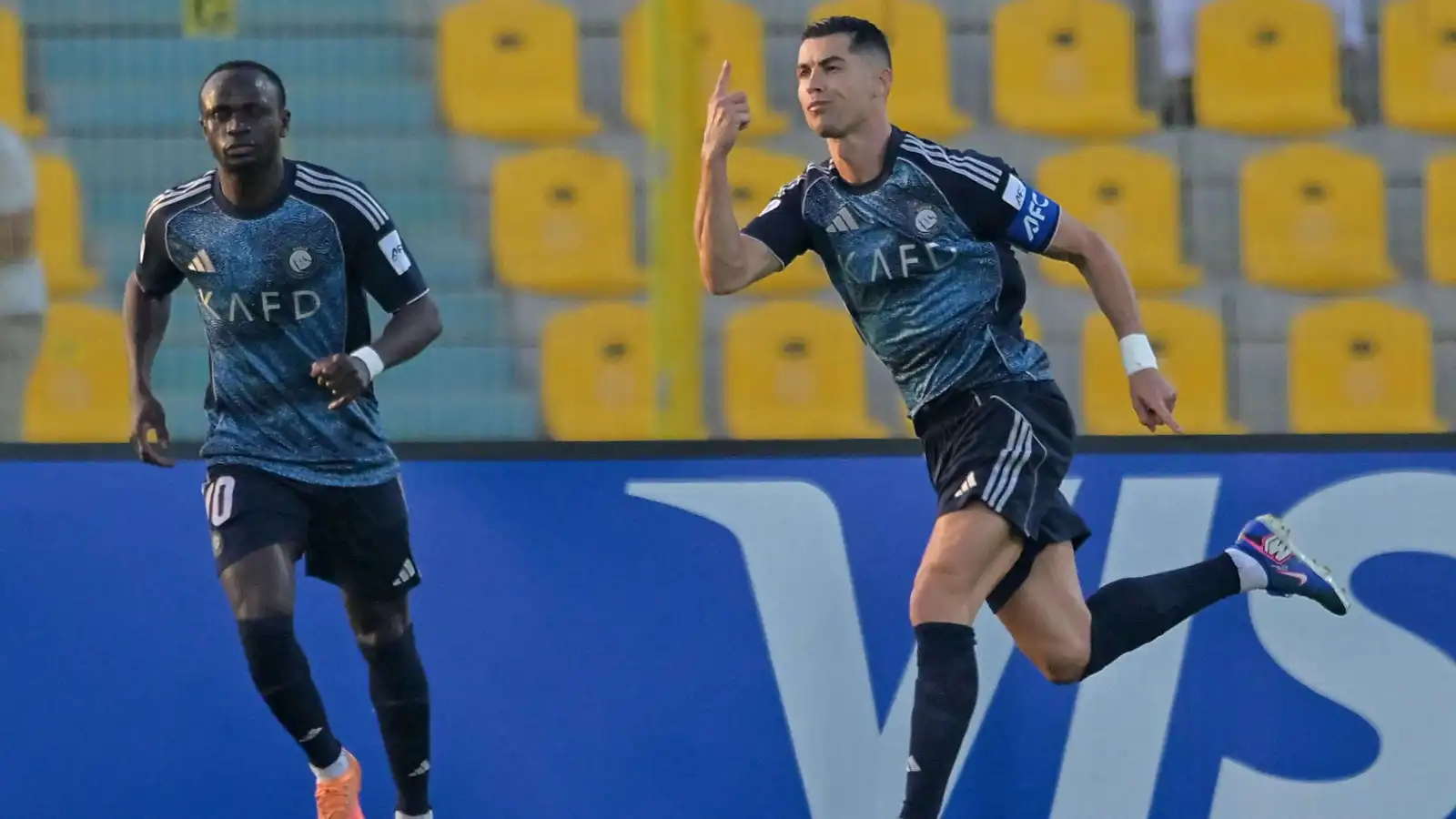 بعد تسجيله أمام الوصل.. ماذا يحتاج رونالدو للوصول إلى الهدف 1000؟