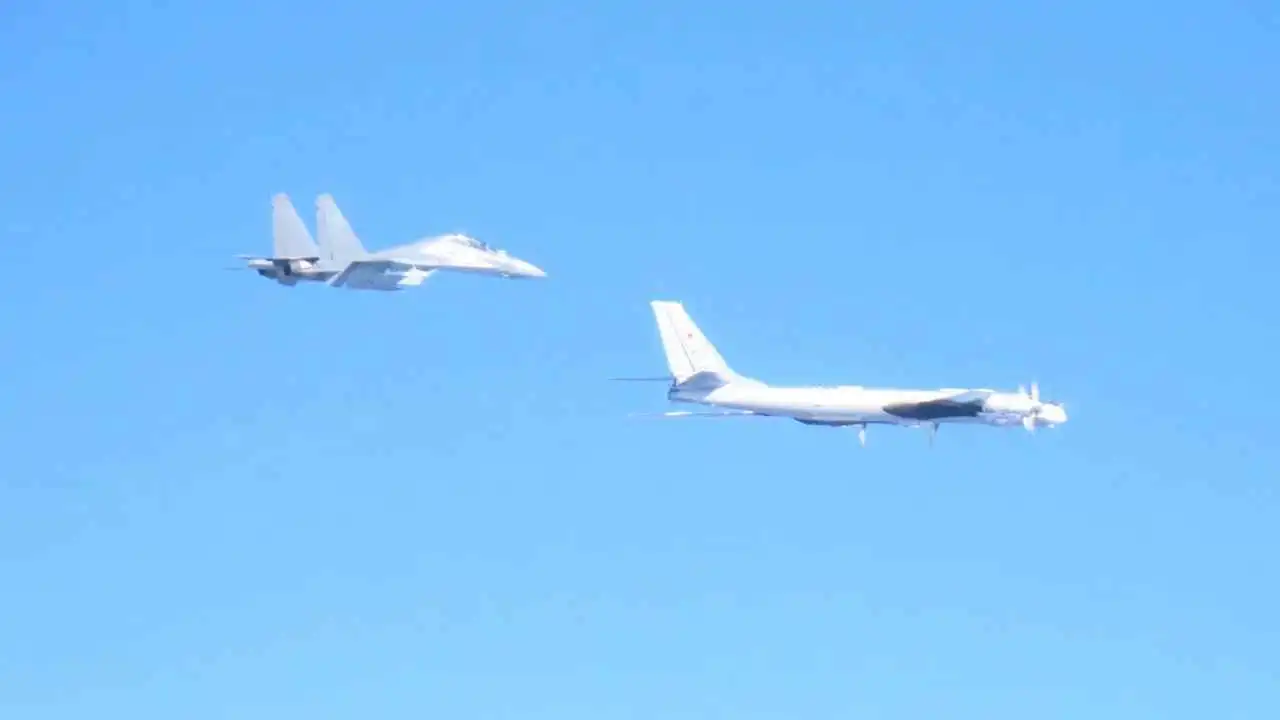 "رسالة ردع".. موسكو وبكين تحولان سماء اليابان إلى ساحة استعراض للقوة